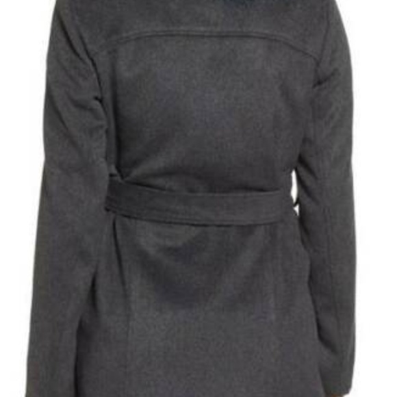 Sam Edelman Women's Button-off Faux Fur Collar Wool Coat - Picture 3 of 7